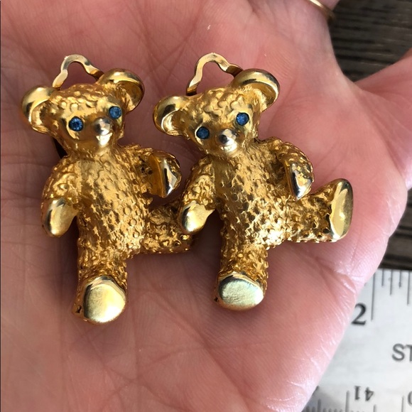 Erwin Pearl Matte Goldtone Teddy Bear Clip Earring - Picture 11 of 16